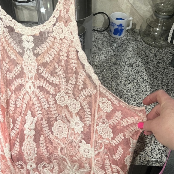 Elegant Lace Pink Tank Top - Picture 8 of 16
